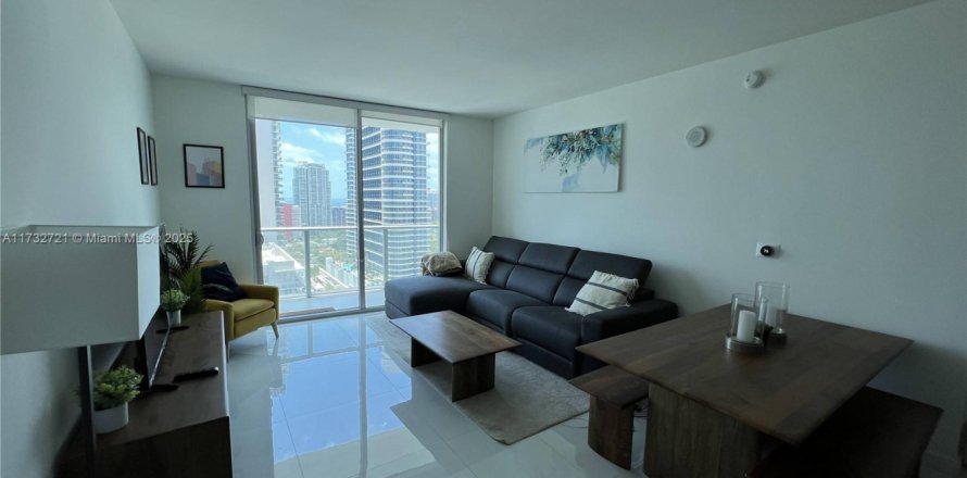 Condominio en Miami, Florida, 2 dormitorios № 1482016