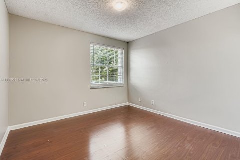 Casa en venta en Miramar, Florida, 4 dormitorios, 221.39 m2 № 1946019 - foto 23
