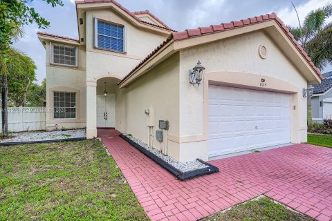 Casa en venta en Miramar, Florida, 4 dormitorios, 221.39 m2 № 1946019 - foto 3