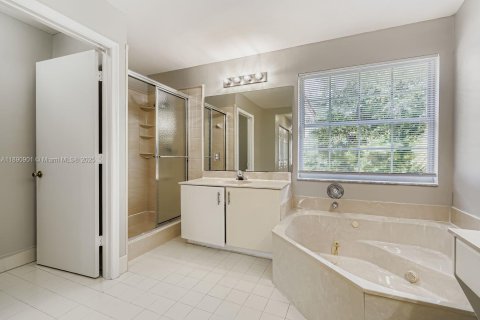 Casa en venta en Miramar, Florida, 4 dormitorios, 221.39 m2 № 1946019 - foto 17
