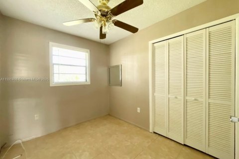 Villa ou maison à louer à Lake Placid, Floride: 3 chambres, 129.04 m2 № 1975516 - photo 10