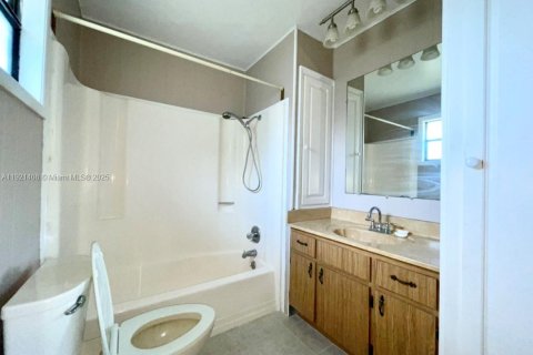 Villa ou maison à louer à Lake Placid, Floride: 3 chambres, 129.04 m2 № 1975516 - photo 9