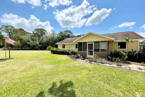 Villa ou maison à louer à Lake Placid, Floride: 3 chambres, 129.04 m2 № 1975516 - photo 2