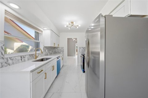 Copropriété à vendre à Bradenton, Floride: 3 chambres, 157.28 m2 № 2413700 - photo 30