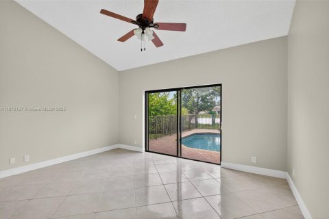 Villa ou maison à louer à Boynton Beach, Floride: 4 chambres, 277.41 m2 № 1927983 - photo 29