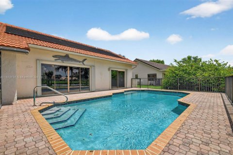 Villa ou maison à louer à Boynton Beach, Floride: 4 chambres, 277.41 m2 № 1927983 - photo 9