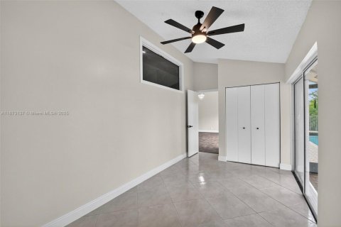 Villa ou maison à louer à Boynton Beach, Floride: 4 chambres, 277.41 m2 № 1927983 - photo 22