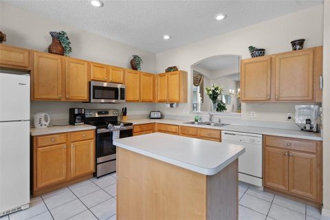 Casa en venta en Kissimmee, Florida, 6 dormitorios, 263.29 m2 № 1787348 - foto 7