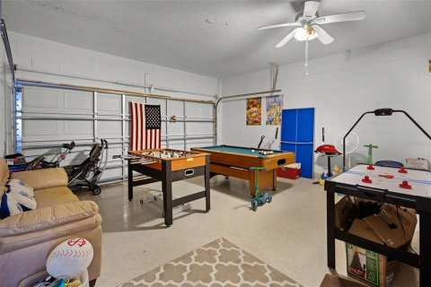 Casa en venta en Kissimmee, Florida, 6 dormitorios, 263.29 m2 № 1787348 - foto 28
