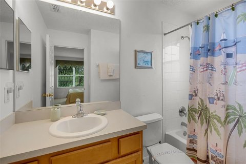 Casa en venta en Kissimmee, Florida, 6 dormitorios, 263.29 m2 № 1787348 - foto 14
