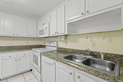 Купить кондоминиум в Ривьера-Бич, Флорида 3 комнаты, 113.25м2, № 2085491 - фото 8