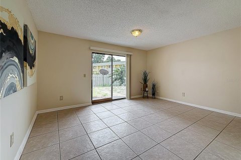Condominio en venta en Land O' Lakes, Florida, 2 dormitorios, 95.88 m2 № 1800202 - foto 9