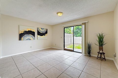 Condominio en venta en Land O' Lakes, Florida, 2 dormitorios, 95.88 m2 № 1800202 - foto 11