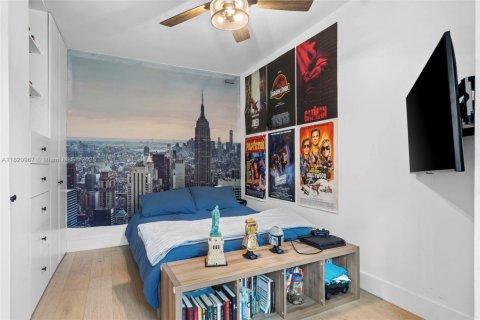 Condo in Key Biscayne, Florida, 3 bedrooms № 1943255 - photo 20