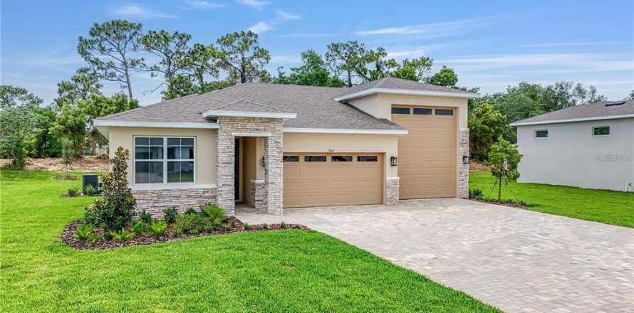 House in Weeki Wachee, Florida 3 bedrooms, 160.72 sq.m. № 2433234