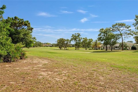 House in Weeki Wachee, Florida 3 bedrooms, 160.72 sq.m. № 2433234 - photo 20
