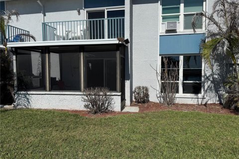 Copropriété à vendre à Madeira Beach, Floride: 2 chambres, 85.01 m2 № 1526744 - photo 17