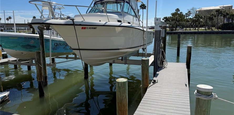 Condo à Madeira Beach, Floride, 2 chambres № 1526744