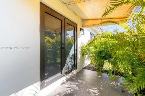 Immobilier commercial à Hollywood, Floride № 2410922