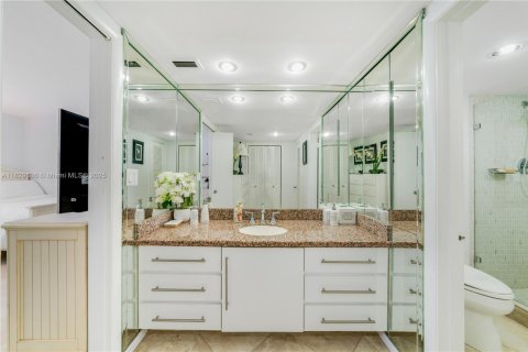 Copropriété à vendre à Key Biscayne, Floride: 2 chambres, 138.98 m2 № 1939930 - photo 18