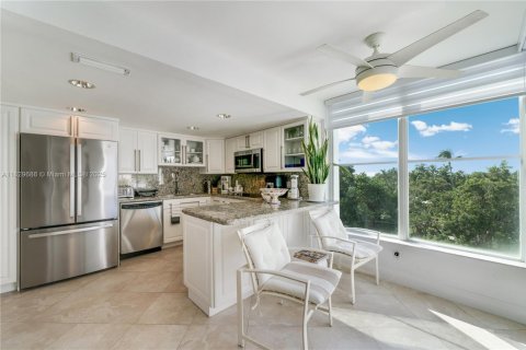 Copropriété à vendre à Key Biscayne, Floride: 2 chambres, 138.98 m2 № 1939930 - photo 5