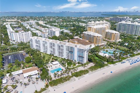 Copropriété à vendre à Key Biscayne, Floride: 2 chambres, 138.98 m2 № 1939930 - photo 25