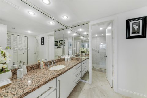 Copropriété à vendre à Key Biscayne, Floride: 2 chambres, 138.98 m2 № 1939930 - photo 16
