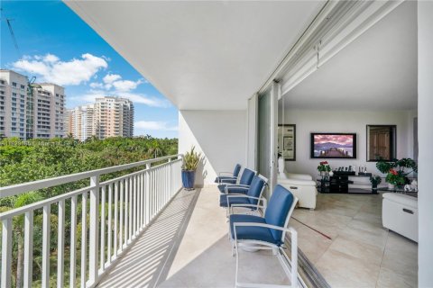 Copropriété à vendre à Key Biscayne, Floride: 2 chambres, 138.98 m2 № 1939930 - photo 3