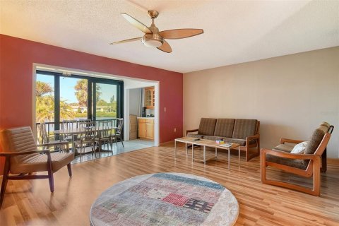 Copropriété à louer à Sarasota, Floride: 3 chambres, 164.44 m2 № 1680814 - photo 4