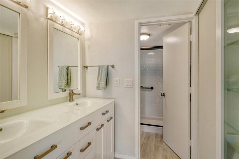 Copropriété à louer à Sarasota, Floride: 3 chambres, 164.44 m2 № 1680814 - photo 30