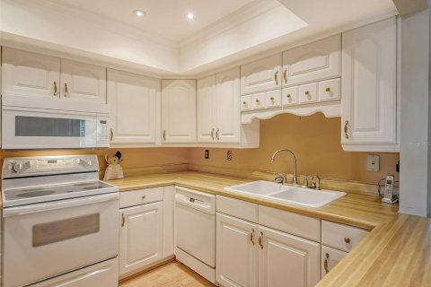 Copropriété à louer à Sarasota, Floride: 3 chambres, 164.44 m2 № 1680814 - photo 13