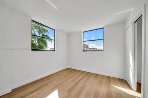 Condo in Miami, Florida, 3 bedrooms  № 2399672 - photo 20