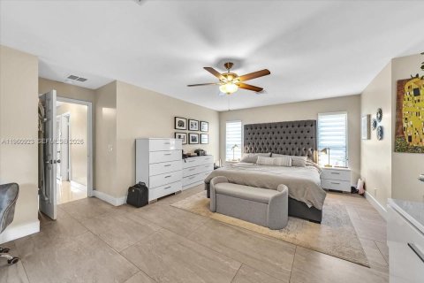 House in Coral Springs, Florida 4 bedrooms, 253.72 sq.m. № 2027523 - photo 30