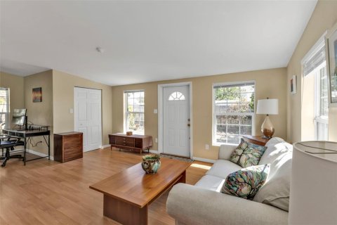 House in Port Charlotte, Florida 3 bedrooms, 152.73 sq.m. № 1538997 - photo 7
