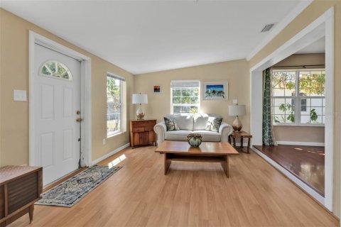 House in Port Charlotte, Florida 3 bedrooms, 152.73 sq.m. № 1538997 - photo 19