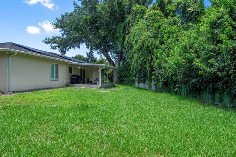 House in Largo, Florida 3 bedrooms, 151.06 sq.m. № 2215436 - photo 28
