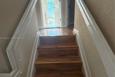 Снять в аренду таунхаус в Майами, Флорида 4 спальни, 177.63м2, № 2005486 - фото 27