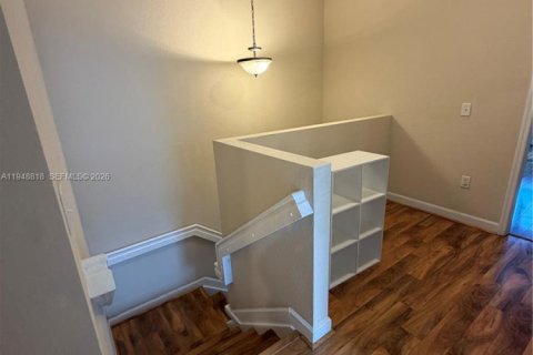 Снять в аренду таунхаус в Майами, Флорида 4 спальни, 177.63м2, № 2005486 - фото 12