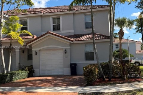 Снять в аренду таунхаус в Майами, Флорида 4 спальни, 177.63м2, № 2005486 - фото 7