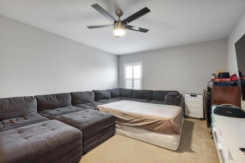 House in Davenport, Florida 6 bedrooms, 326.83 sq.m. № 1876635 - photo 18