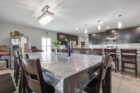 House in Davenport, Florida 6 bedrooms, 326.83 sq.m. № 1876635 - photo 24