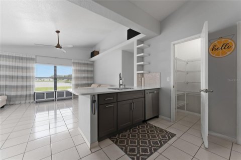 House in Kissimmee, Florida 3 bedrooms, 166.95 sq.m. № 2259281 - photo 13