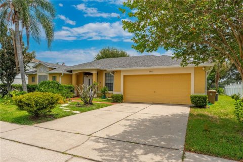 House in Kissimmee, Florida 3 bedrooms, 166.95 sq.m. № 2259281