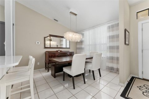 House in Kissimmee, Florida 3 bedrooms, 166.95 sq.m. № 2259281 - photo 10