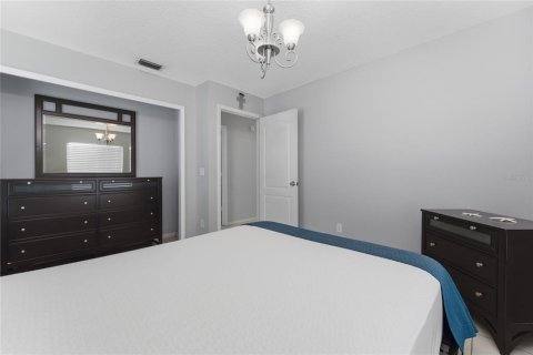 House in Kissimmee, Florida 3 bedrooms, 166.95 sq.m. № 2259281 - photo 24