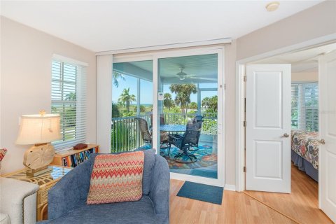 Condo in Placida, Florida, 2 bedrooms  № 2310156 - photo 21