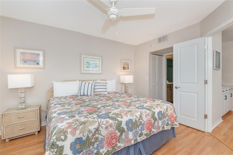 Condo in Placida, Florida, 2 bedrooms  № 2310156 - photo 23