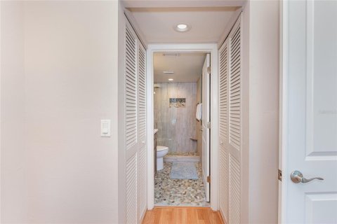 Condo in Placida, Florida, 2 bedrooms  № 2310156 - photo 25