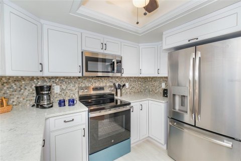 Condo in Placida, Florida, 2 bedrooms  № 2310156 - photo 17