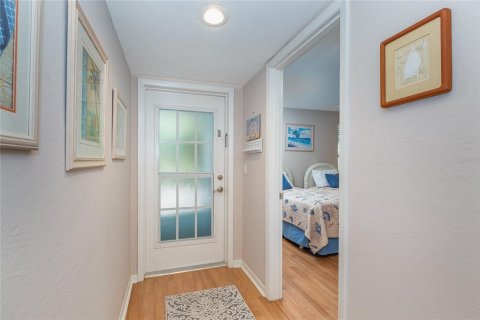 Condo in Placida, Florida, 2 bedrooms  № 2310156 - photo 4